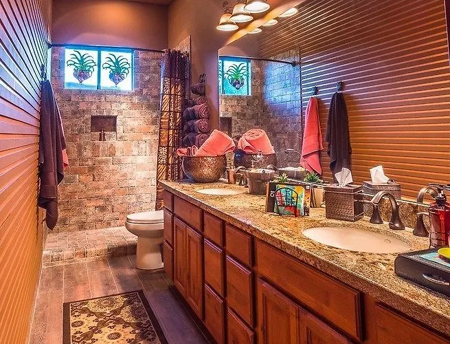 Hotel Four Peaks Romantic Getaway 4*